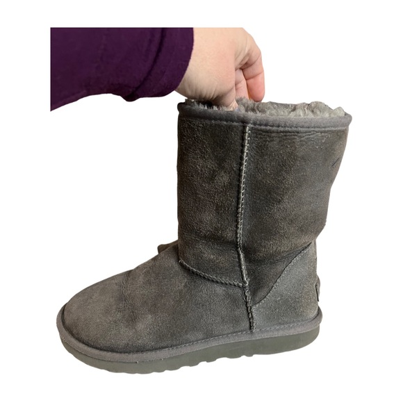 UGG Womens Classic Short II - Picture 4 of 9